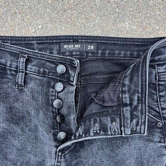 Miss Me Black High Rise Flare Jeans Frayed Hem Button Fly 29x34 - Picture 3 of 7